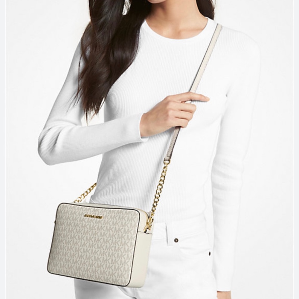 Michael Kors Crossbody purse
